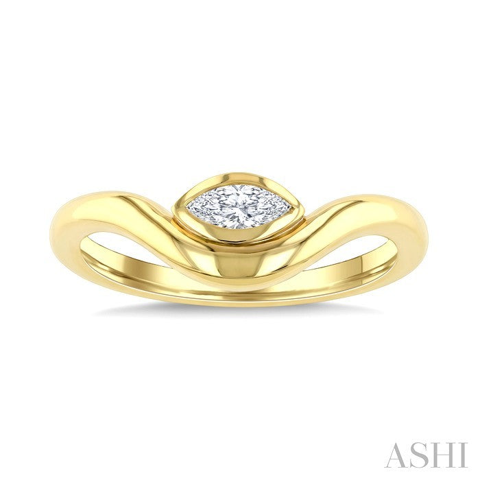 1/4 Ctw Marquise Cut Diamond Curved Solitaire Ring in 14K Yellow Gold