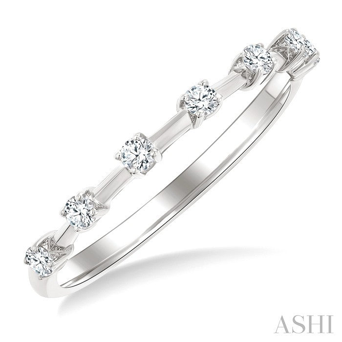 1/5 Ctw Round Cut Diamond Fashion Band in 14K White Gold