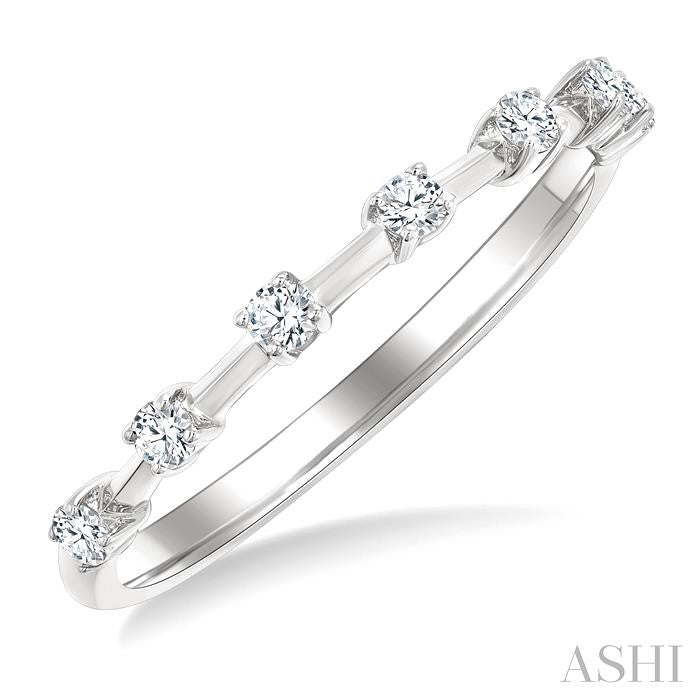 1/5 Ctw Round Cut Diamond Fashion Band in 10K White Gold
