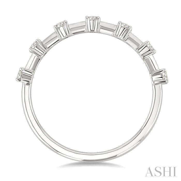 1/5 Ctw Round Cut Diamond Fashion Band in 10K White Gold