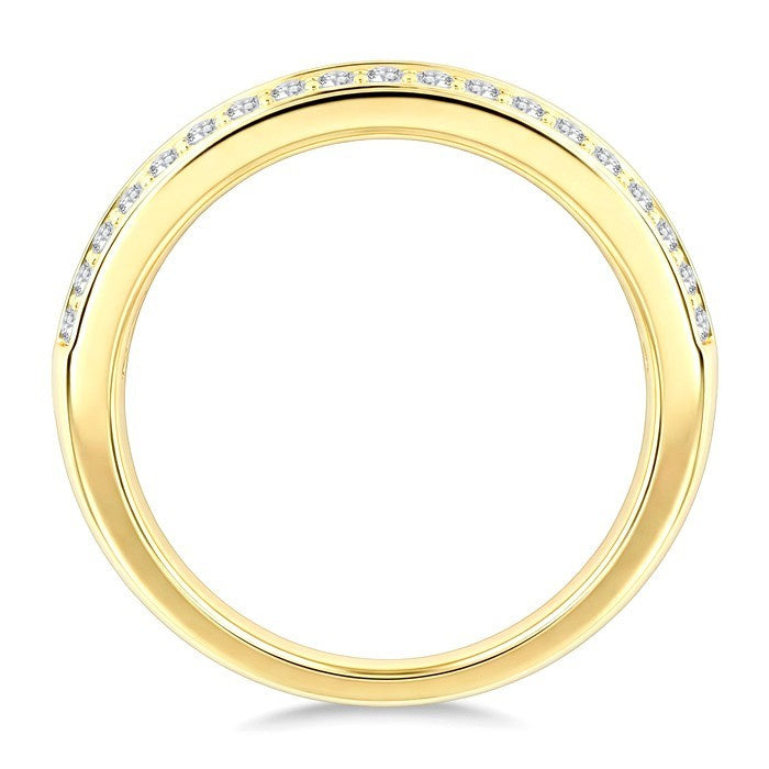1 1/2 Ctw Channel Set Baguette and Round Cut Diamond Wedding Band in 14K Yellow Gold
