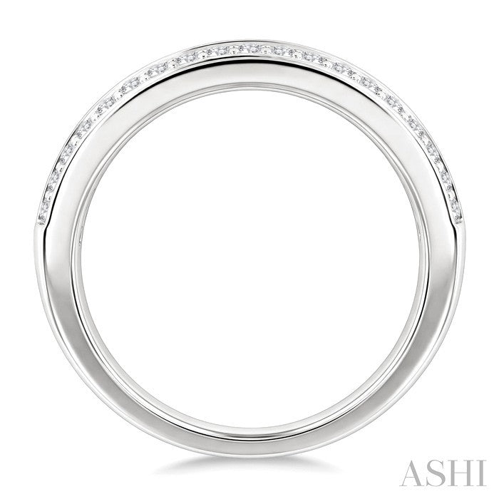 1 1/2 Ctw Channel Set Baguette and Round Cut Diamond Wedding Band in 14K White Gold