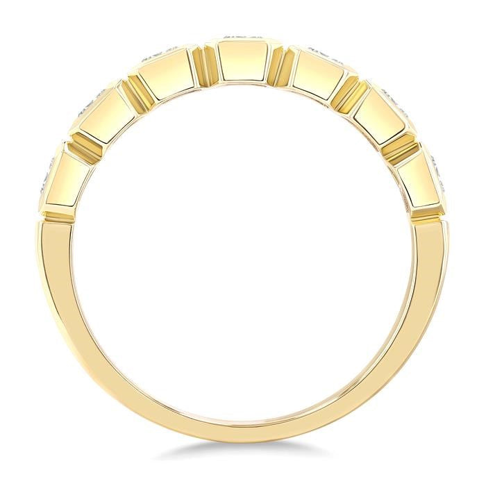 1 1/2 Ctw 7 Stone Bezel Set Emerald Cut Diamond Fashion Band in 14K Yellow Gold