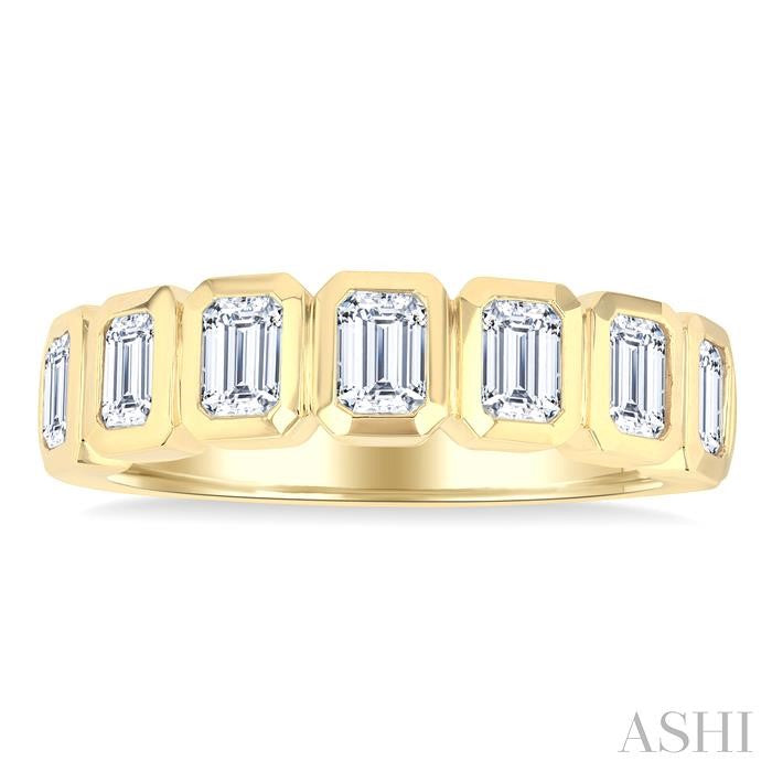 1 1/2 Ctw 7 Stone Bezel Set Emerald Cut Diamond Fashion Band in 14K Yellow Gold