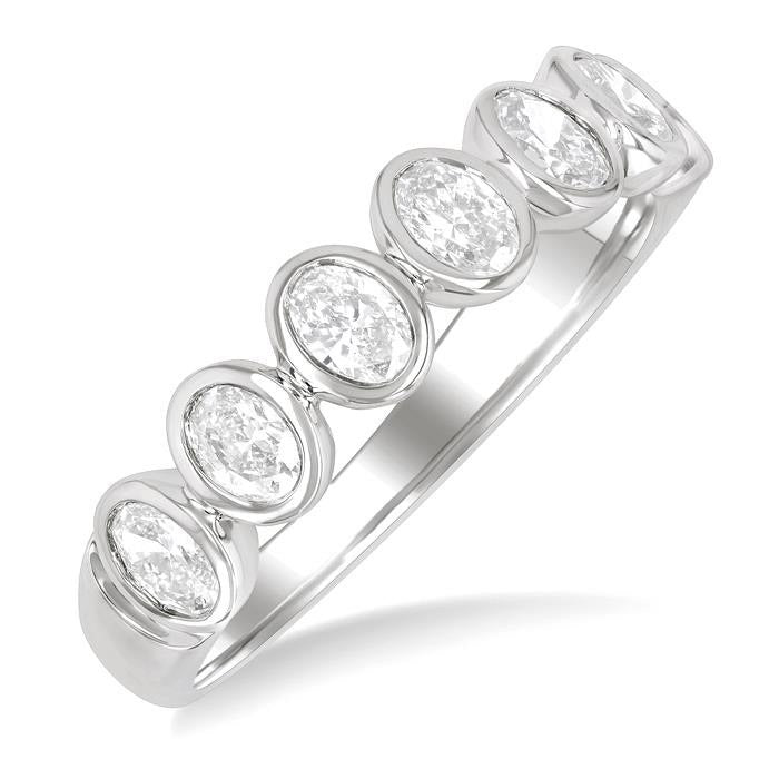Elegance Diamond Jewelry in Metal