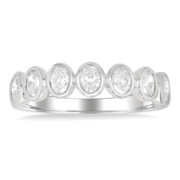 Elegance Diamond Jewelry in Metal