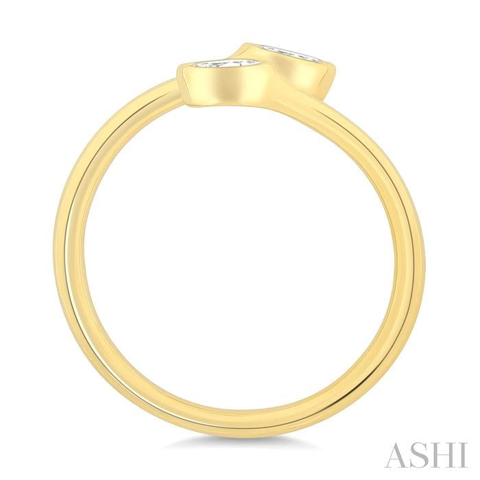 1/5 Ctw Split Single Coil Bezel Set Oval Cut Diamond Open Fashion Ring in 14K Yellow Gold