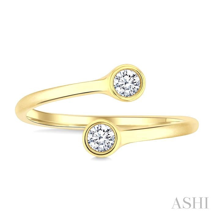 1/5 Ctw Split Single Coil Bezel Set Round Cut Diamond Open Fashion Ring in 14K Yellow Gold