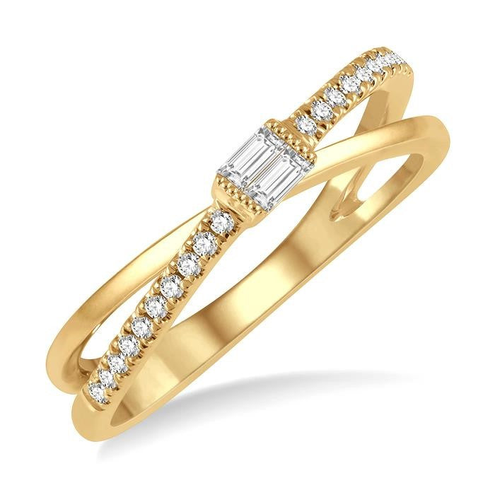 1/6 Ctw Criss Cross Baguette and Round Cut Diamond Fashion Ring in 14K Yellow Gold