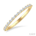 1/4 Ctw Straight Row Baguette Cut Diamond Stackable Fashion Band in 14K Yellow Gold