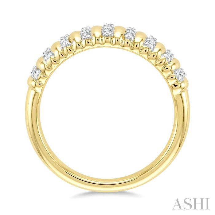 1/5 Ctw Ribbed Dome Shape Round Cut Diamond Pirouette Fashion Ring in 10K Yellow Gold