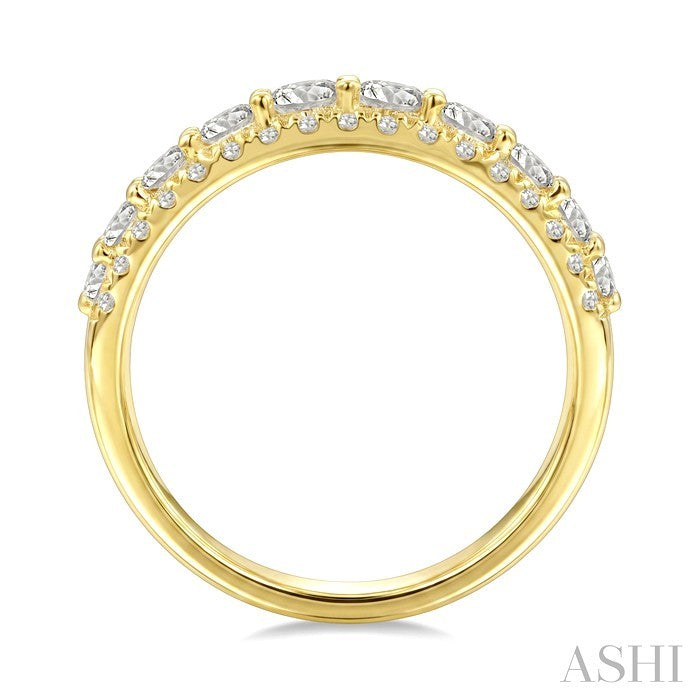 2 Ctw Round Cut Diamond Bold Fashion Ring in 14K Yellow Gold