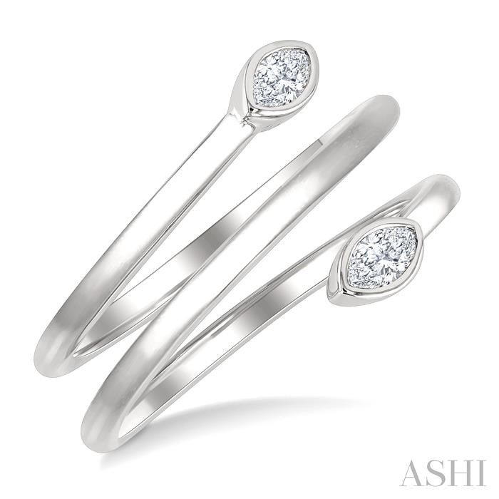 Aurora Diamond Ring in Metal
