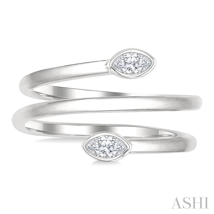 Aurora Diamond Ring in Metal