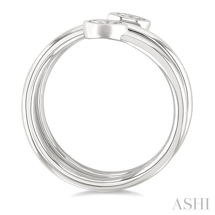 Aurora Diamond Ring in Metal