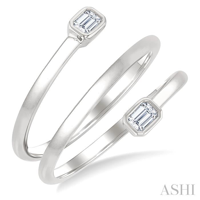 1/5 Ctw Split Double Coil Bezel Set Octagon Cut Diamond Open Fashion Ring in 14K White Gold