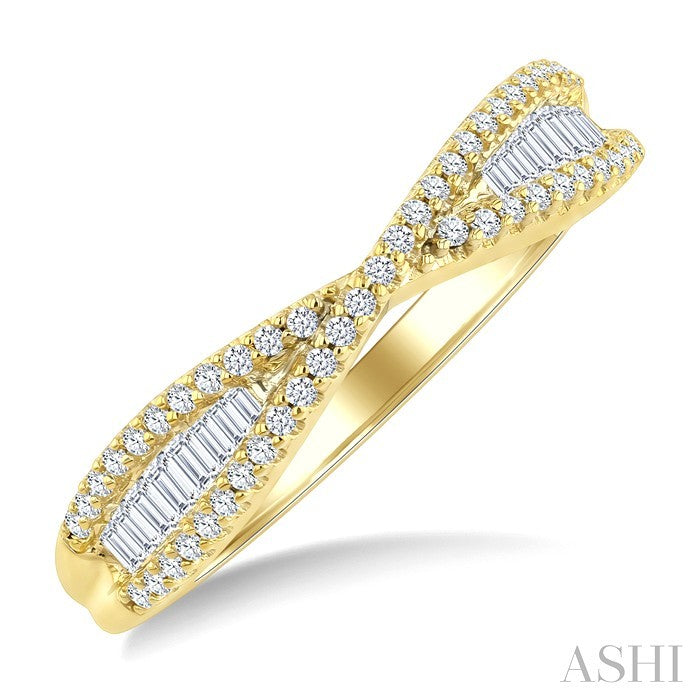 3/8 Ctw Fusion Baguette and Round Cut Diamond Fashion Ring in 14K Yellow Gold