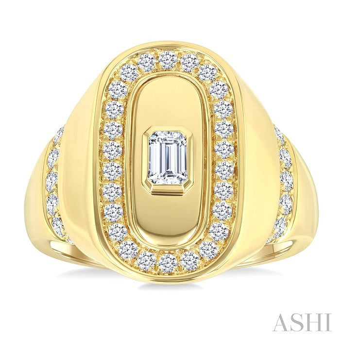 3/4 Ctw Bezel Set Emerald and Round Cut Diamond Signet Ring in 14K Yellow Gold