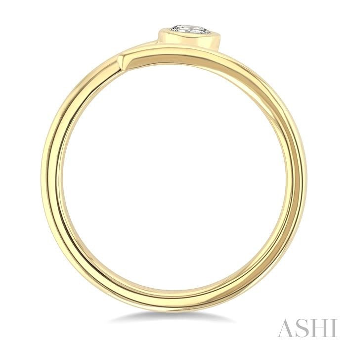 Enchantment Diamond Ring in Metal