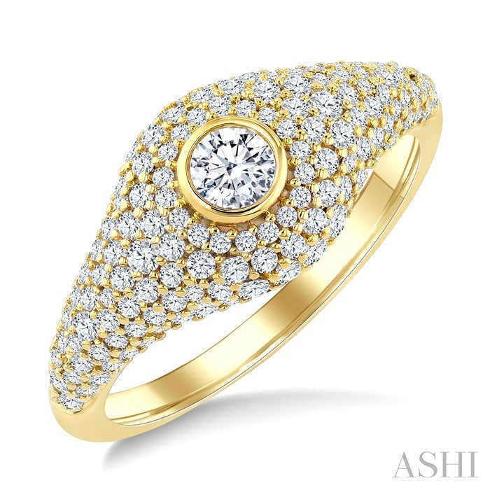 1 1/10 Ctw Pave Set Round Shape and Round Cut Diamond Fashion Signet Ring in 14K Yellow Gold