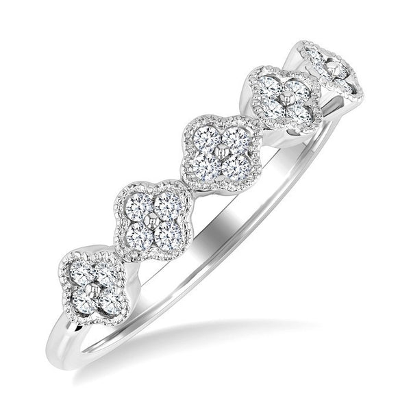 1/4 Ctw Clover Motif Round Cut Diamond Fashion Ring in 14K White Gold