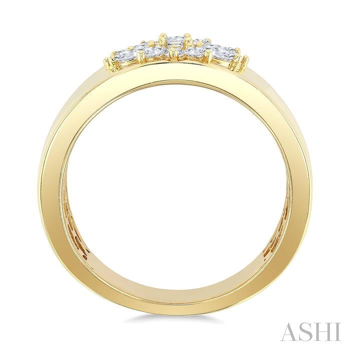 5/8 Ctw Mixed Cut Diamond Floral Centerpiece Bold Gold Wide Band in 14K Yellow Gold