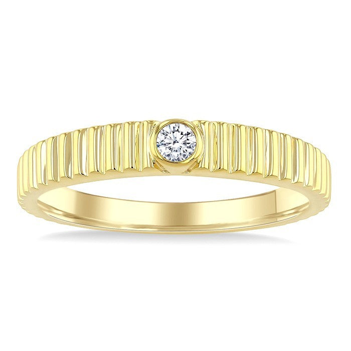 1/20 Ctw Bezel Set Round Cut Diamond Pirouette Fashion Ring in 10K Yellow Gold