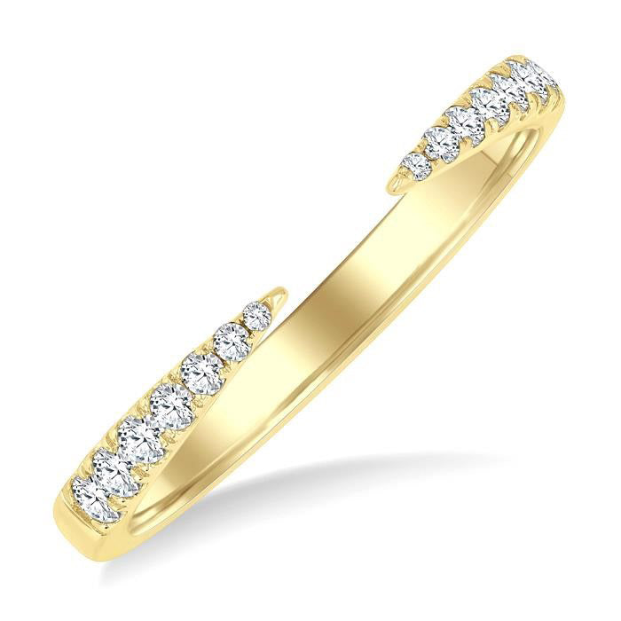 Enchantment Diamond Ring in Yellow Gold
