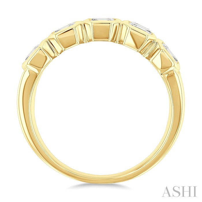 1 1/2 Ctw Bezel Set 5-Stone Emerald Cut Diamond Fashion Band in 14K Yellow Gold