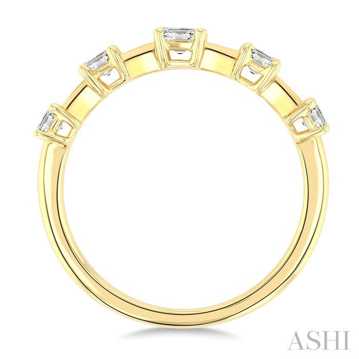 3/4 Ctw Emerald Cut Diamond Half Eternity 5-Stone Fashion Band in 14K Yellow Gold
