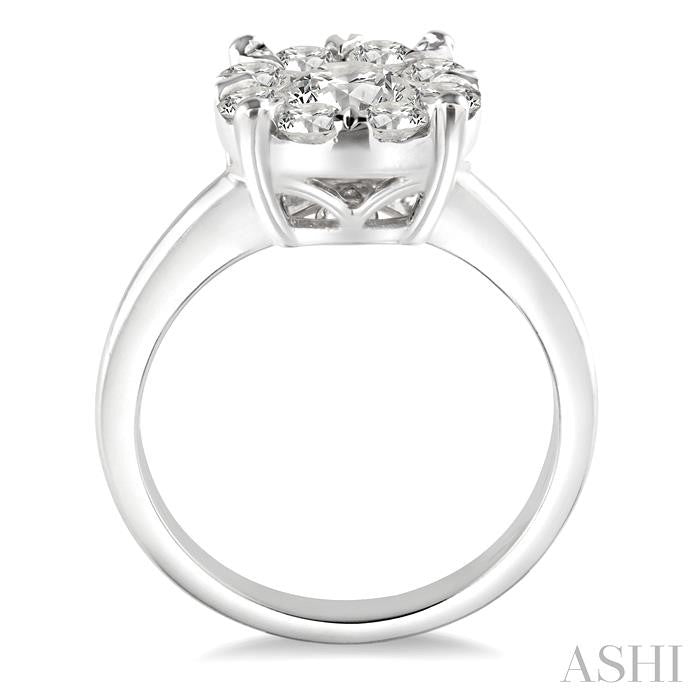 1 1/2 Ctw Shine Bright Round Cut Diamond Ring in 14K White Gold