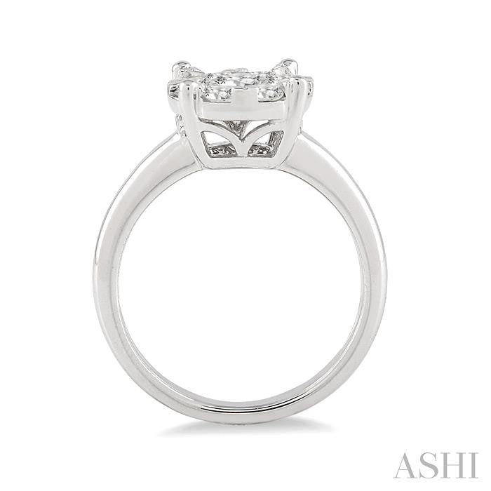 1/2 Ctw Shine Bright Round Cut Diamond Ring in 14K White Gold