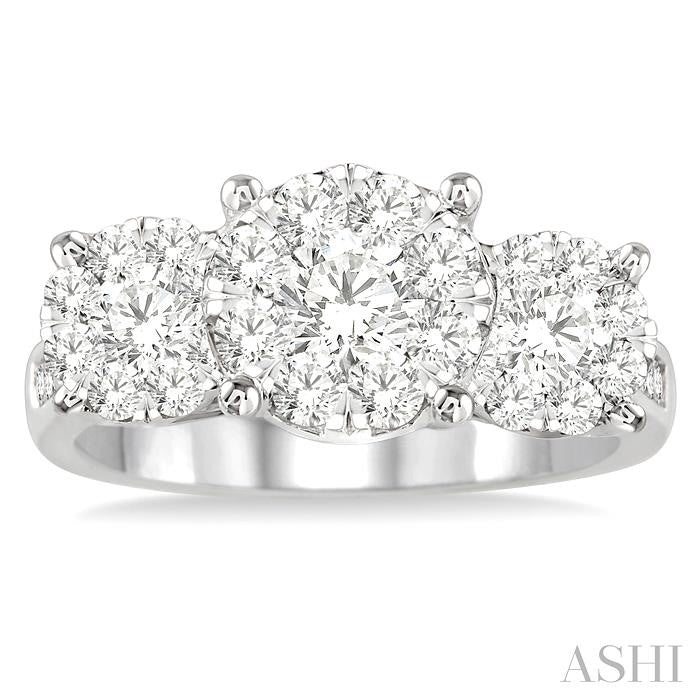 2 Ctw Shine Bright Round Cut Diamond Ring in 14K White Gold