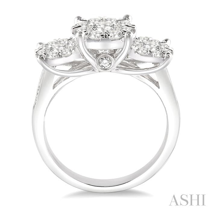 1 1/2 Ctw Shine Bright Round Cut Diamond Ring in 14K White Gold