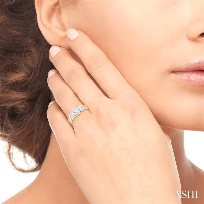 1 Ctw Shine Bright Round Cut Diamond Ring in 14K Yellow and White Gold