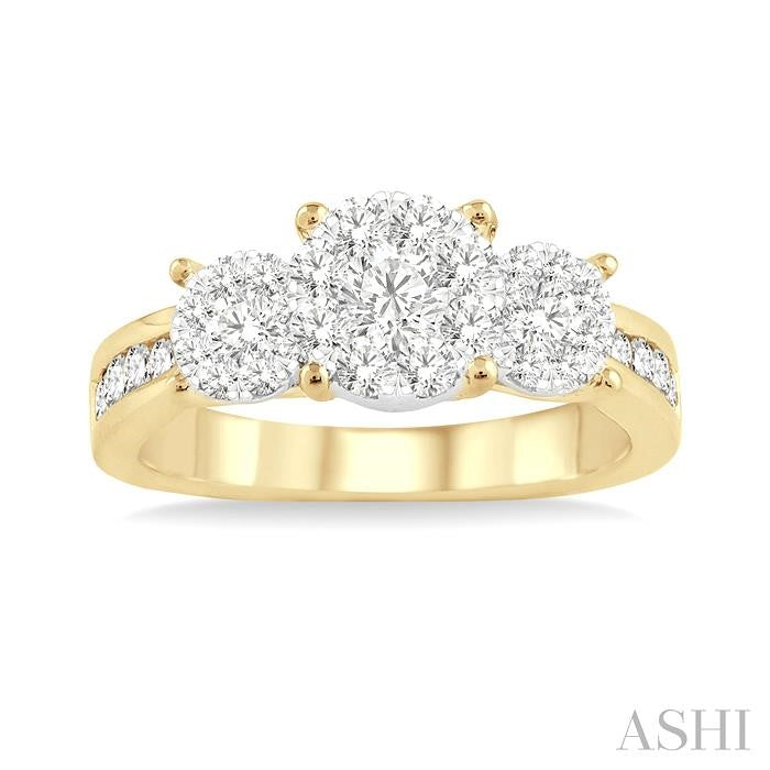 1/2 Ctw Shine Bright Round Cut Diamond Ring in 14K Yellow and White Gold