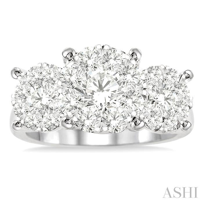2 Ctw Shine Bright Round Cut Diamond Ring in 14K White Gold