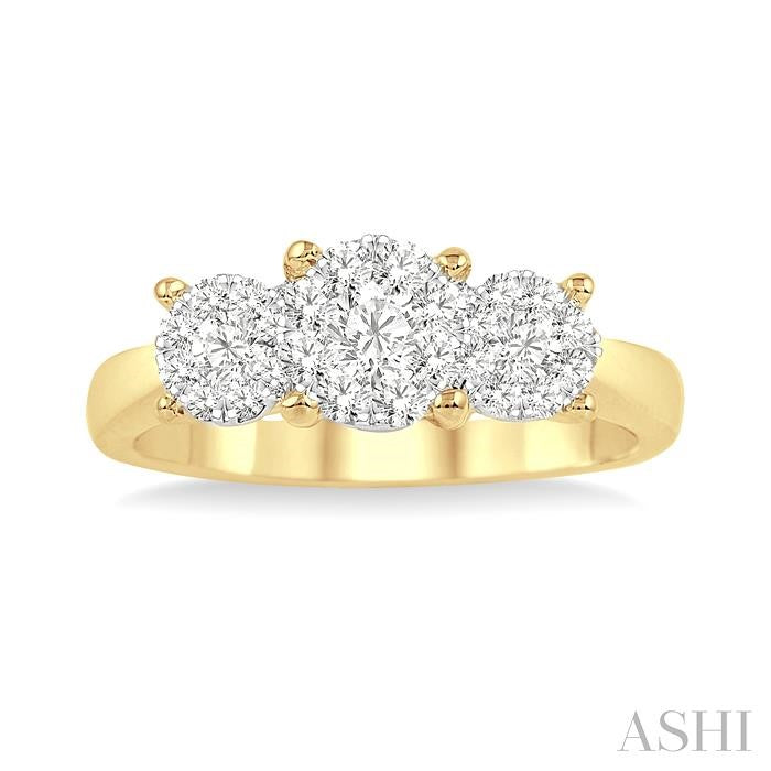 1/2 Ctw Shine Bright Round Cut Diamond Ring in 14K Yellow and White Gold