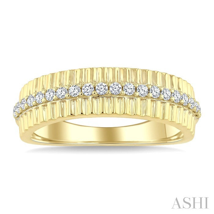1/4 Ctw Round Cut Diamond Pirouette Fashion Ring in 10K Yellow Gold