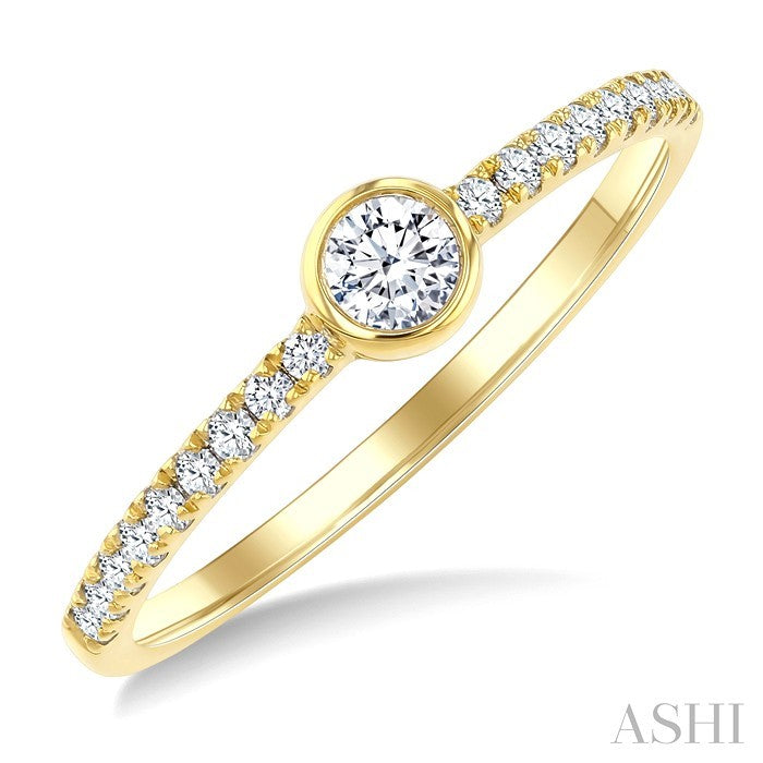 1/3 Ctw Bezel Set Round Cut Diamond Luna Bezel Fashion Ring in 14K Yellow Gold