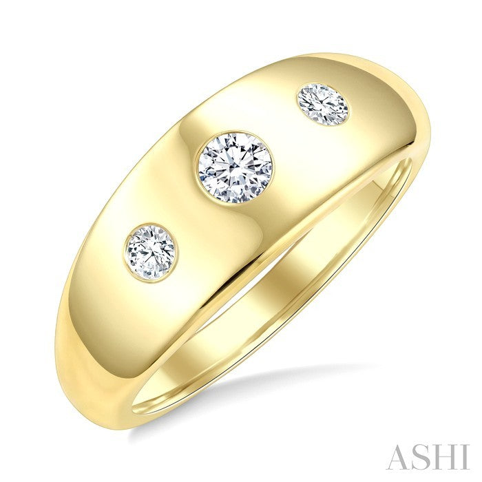 1/4 Ctw Round Cut Diamond Aeris Gold 3 Stone Fashion Ring in 14K Yellow Gold