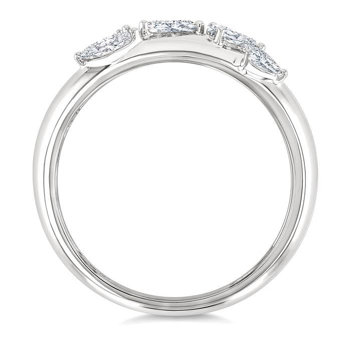 Timeless Diamond Jewelry in Metal