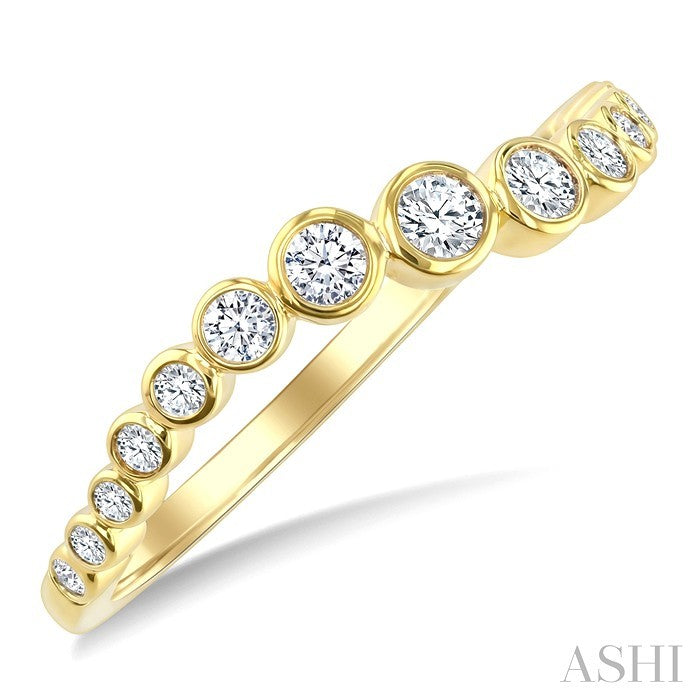 1/3 Ctw Bezel Set Round Cut Diamond Wave Fashion Ring in 14K Yellow Gold