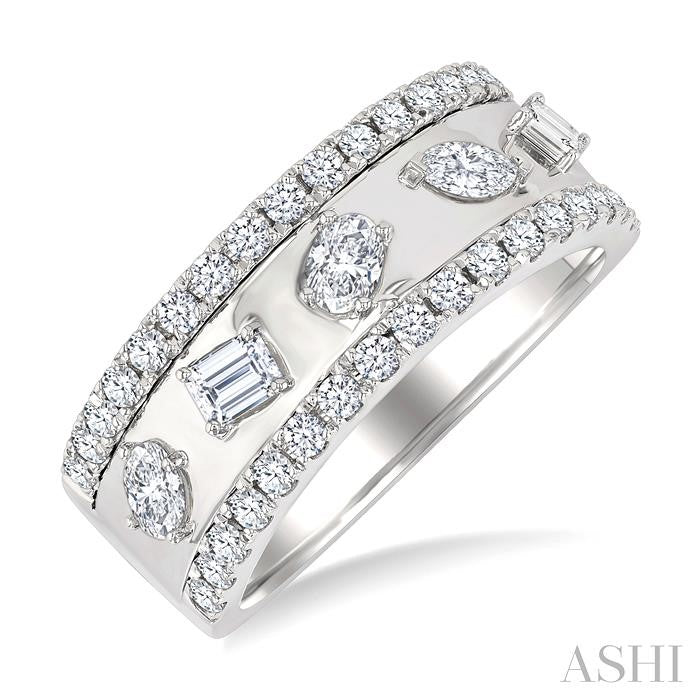Regal Diamond Jewelry in Metal