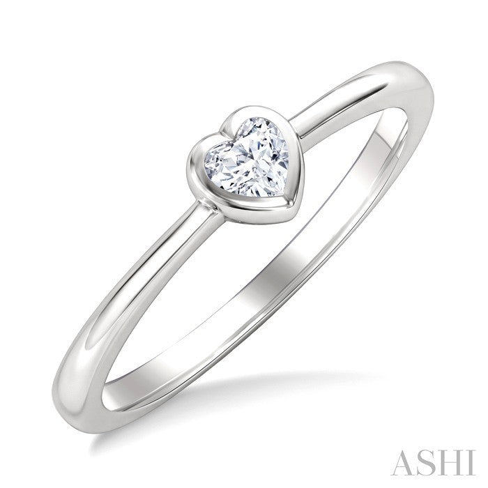 1/5 Ctw Bezel Set Heart Cut Diamond Fashion Ring in 14K White Gold