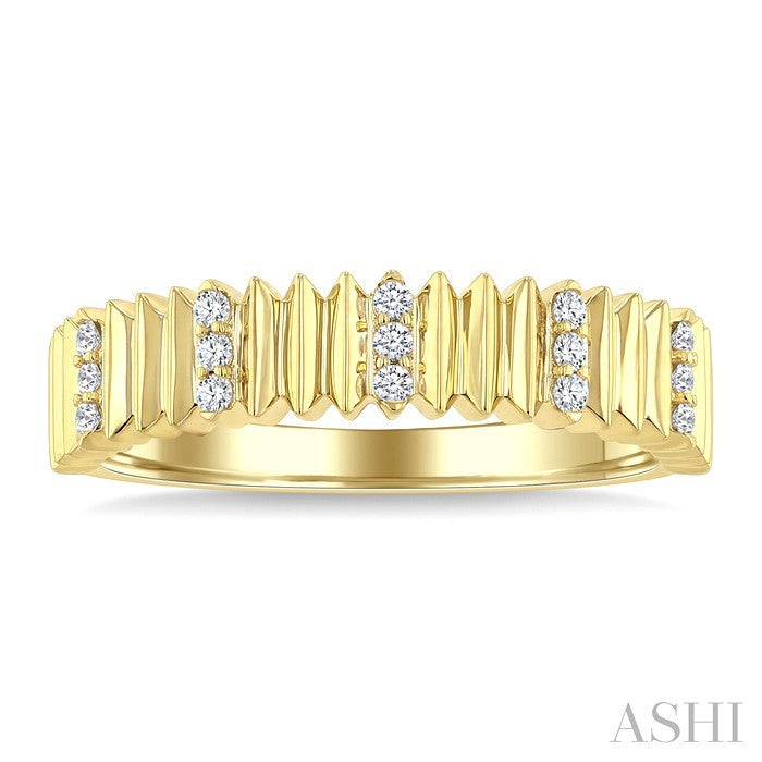 1/10 Ctw Round Cut Diamond Pirouette Fashion Ring in 10K Yellow Gold