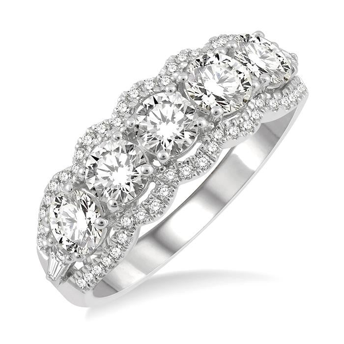 1 1/2 Ctw Baguette and Round Cut Diamond Fashion Ring in 14K White Gold