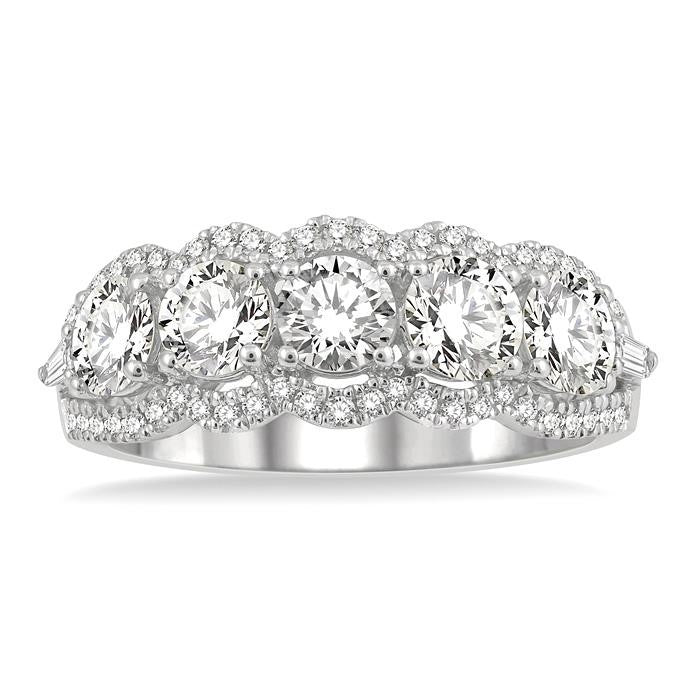 1 1/2 Ctw Baguette and Round Cut Diamond Fashion Ring in 14K White Gold