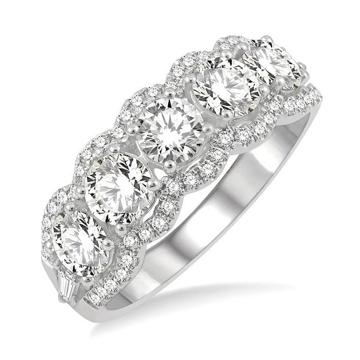 2 Ctw Scalloped Edge Circular Mount 5-Stone Baguette and Round Cut Diamond Fashion Ring in 14K White Gold