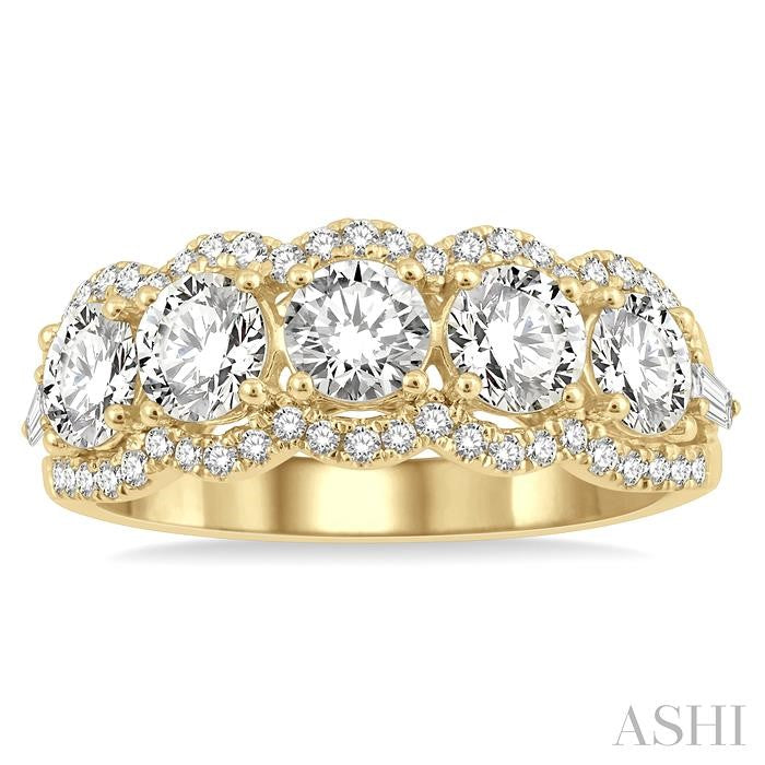 Aurora Diamond Ring in Metal